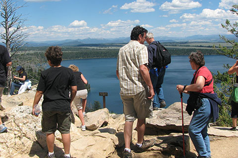 Crowded Inspiration Point