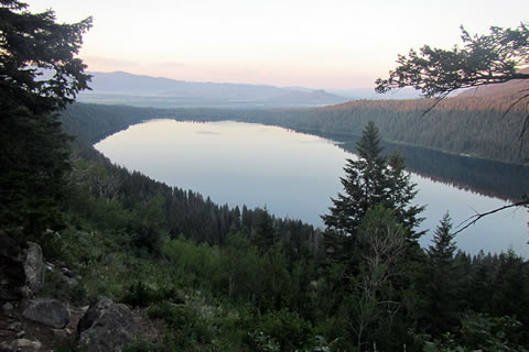 Phelps Lake Overlook in the morning